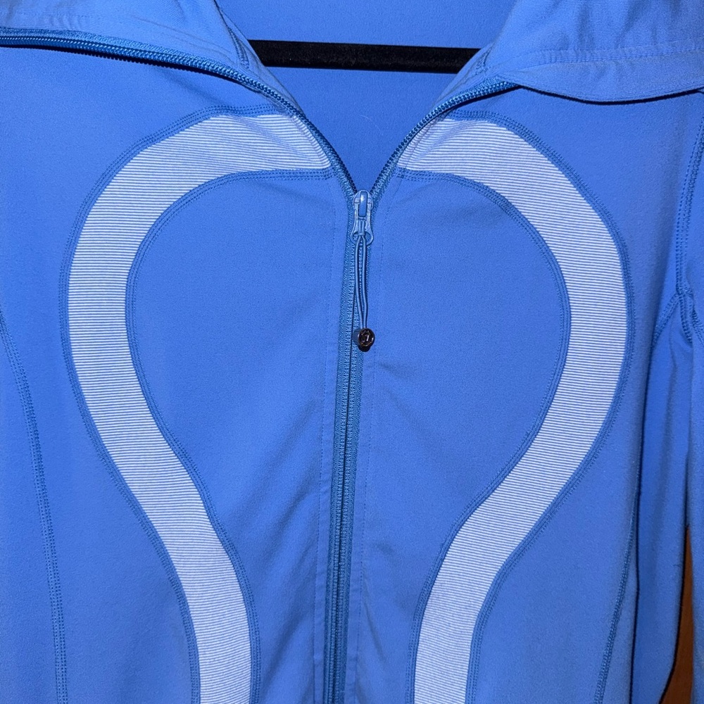 Lululemon zip up Jacket - Picture 2 of 4